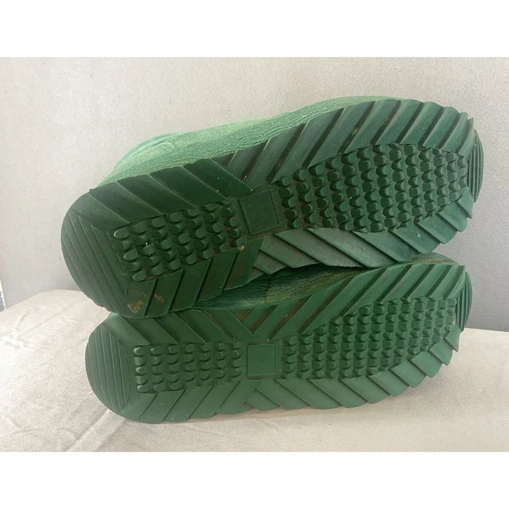 One Sport  Women Size 9 Ankle Boots Retro Green Suede Hook&Loop‎ Insulated EUC